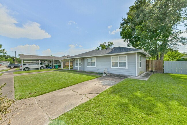 Building Photo - 938 Vivian Ave