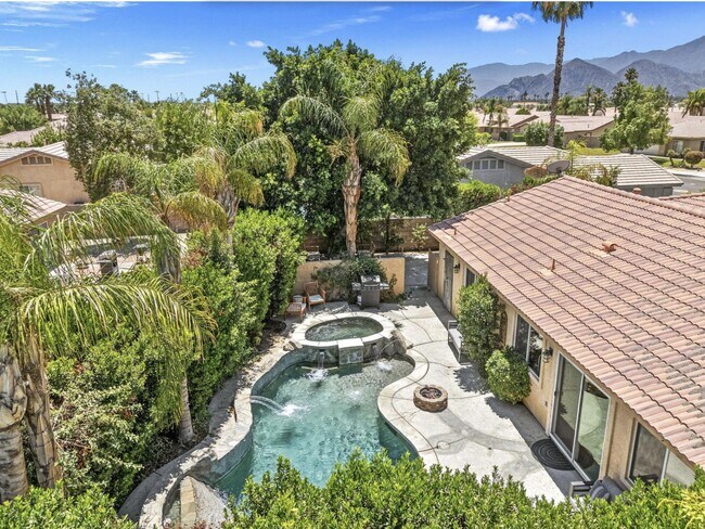 Building Photo - 45460 Coldbrook Ln