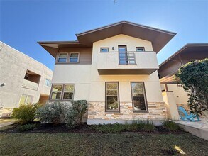 Building Photo - 2021 Simond Ave