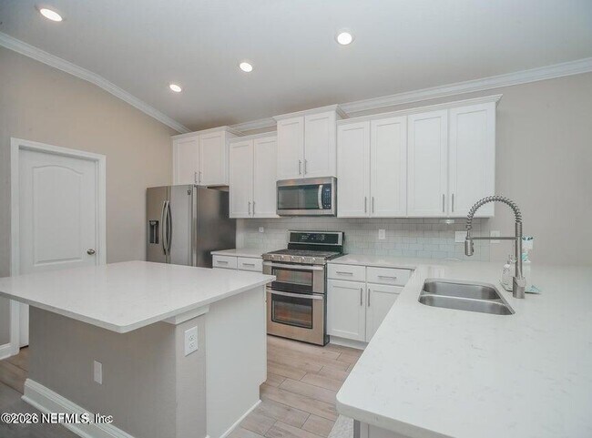 Building Photo - 65 Creekmore Dr