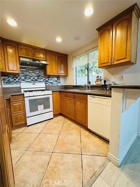 Building Photo - 602 Dunes Ct