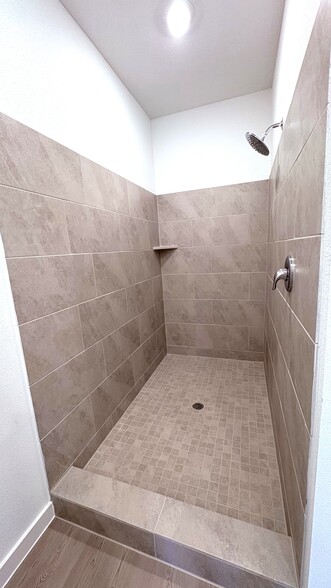 Building Photo - 341 Sedalia Trl