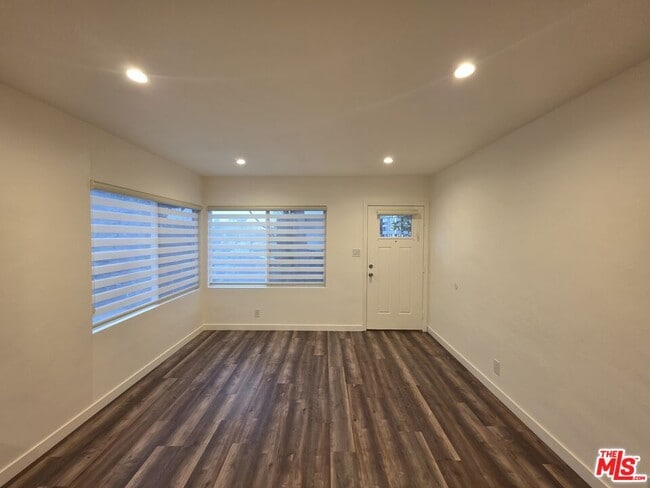 Building Photo - 2012 S Holt Ave