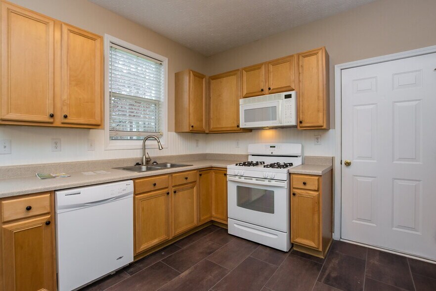 Building Photo - 225 Chamberlyn Ln