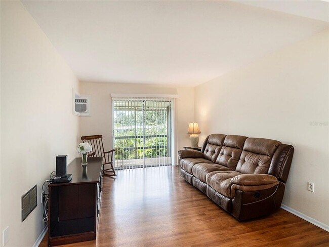 Building Photo - 1859 Restful Dr