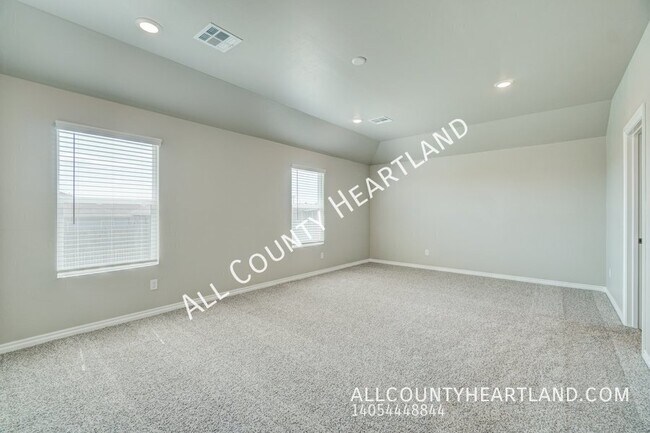 Building Photo - 10512 NW 26th St