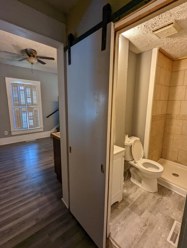Building Photo - Charming 4-Bedroom Home Near Downtown & Kellogg