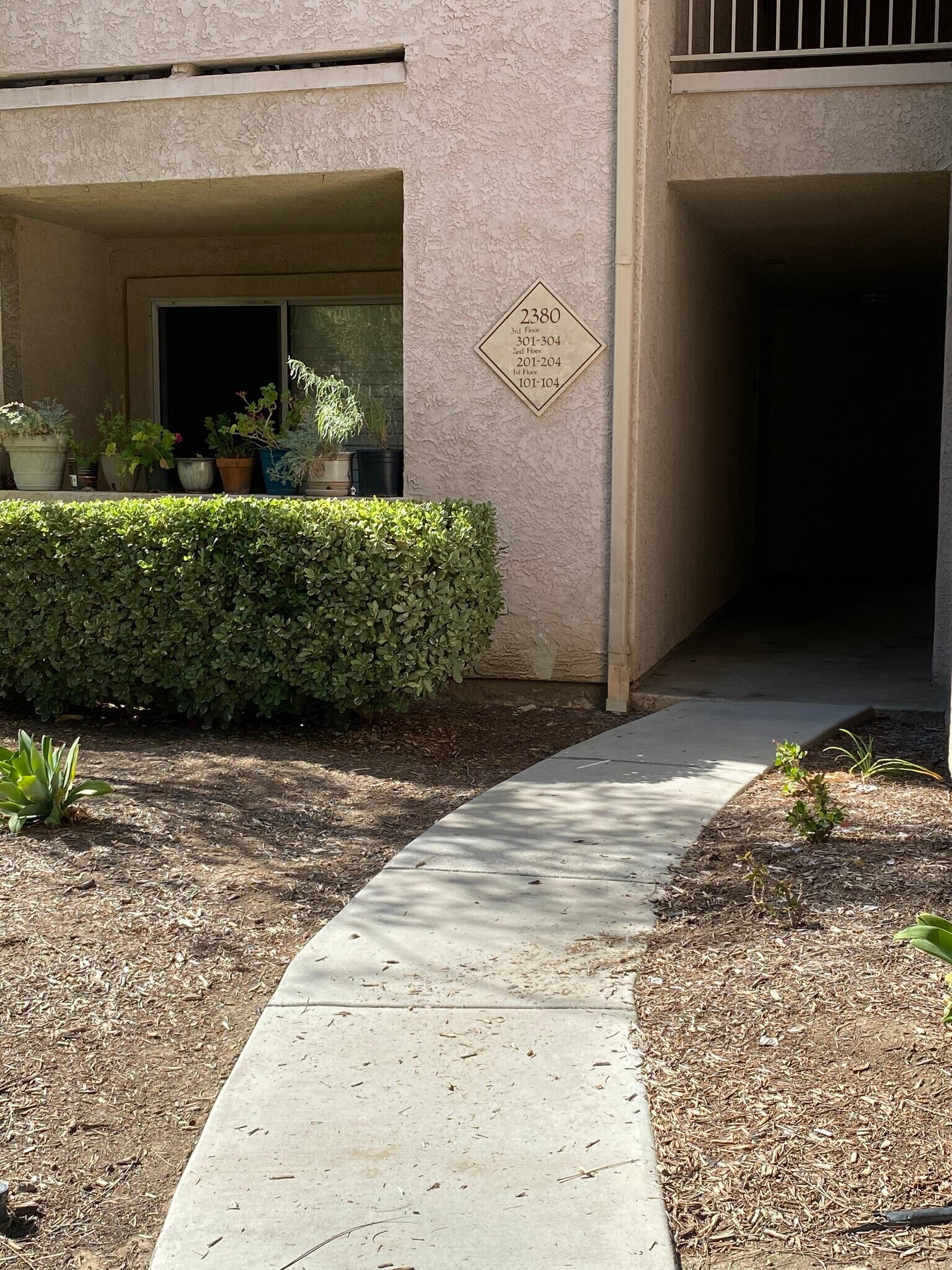 Building Photo - 2380 Del Mar Way