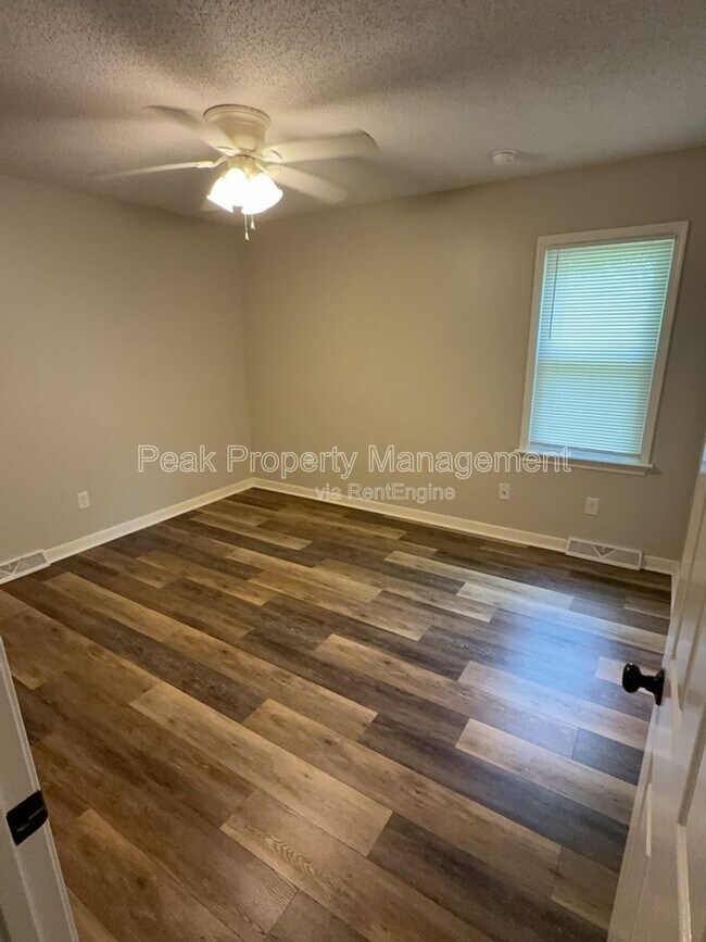 Building Photo - 11548 New Forest Trail