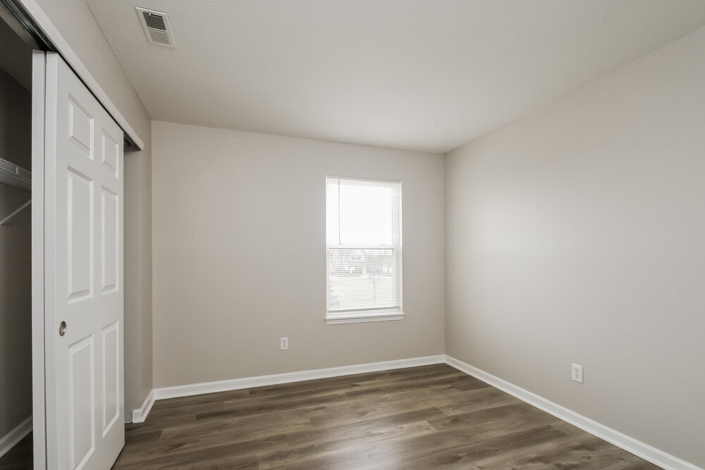 Building Photo - 443 Grabill Dr