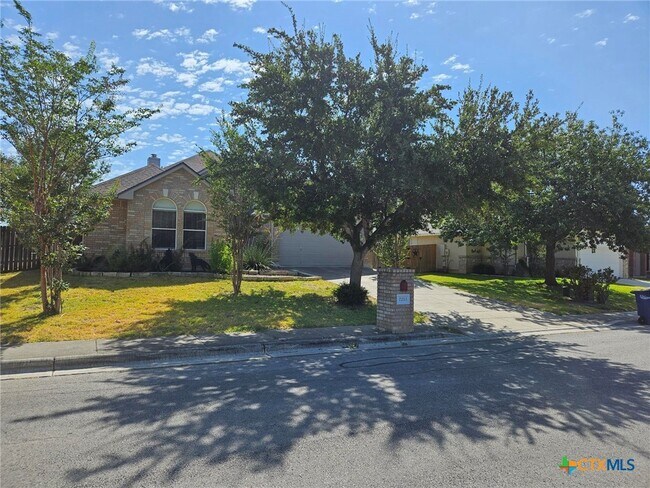 Building Photo - 2253 N Ranch Estates Blvd