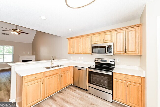 Building Photo - 132 Lossie Ln