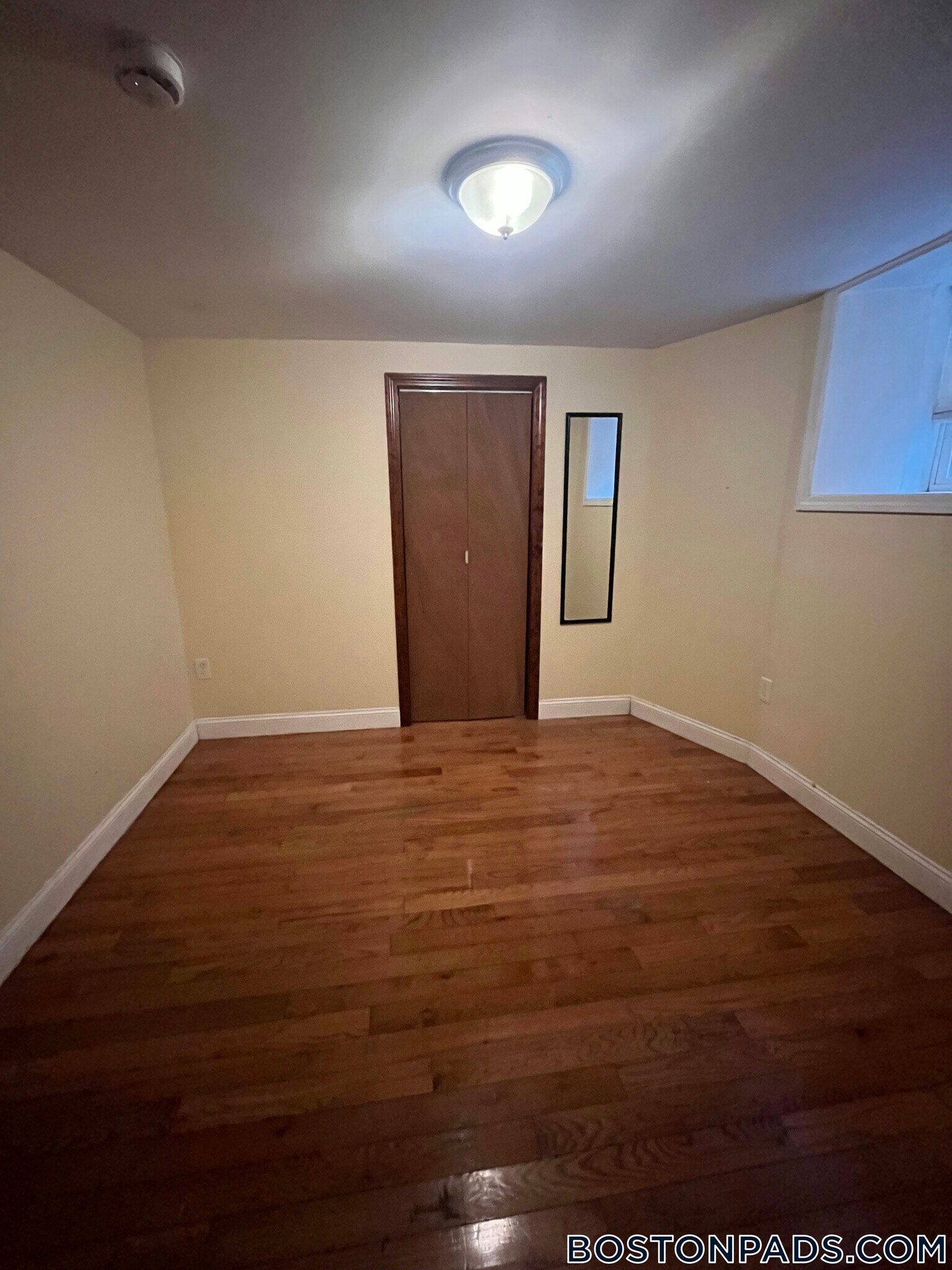 Building Photo - 154 Magazine St