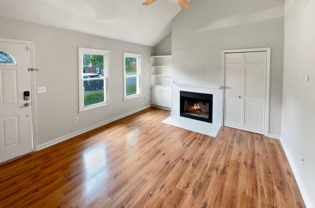 Building Photo - Charming 2BR House in Smyrna