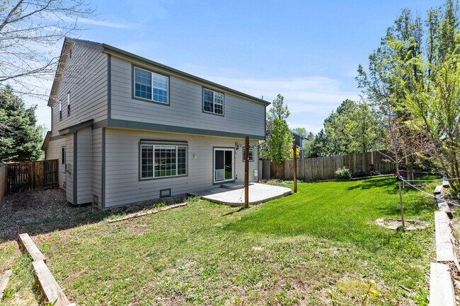 Building Photo - Spacious 5 bedroom home in the heart of Pa...