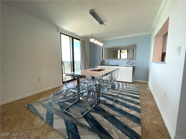Building Photo - 10525 Gulf Shore Dr