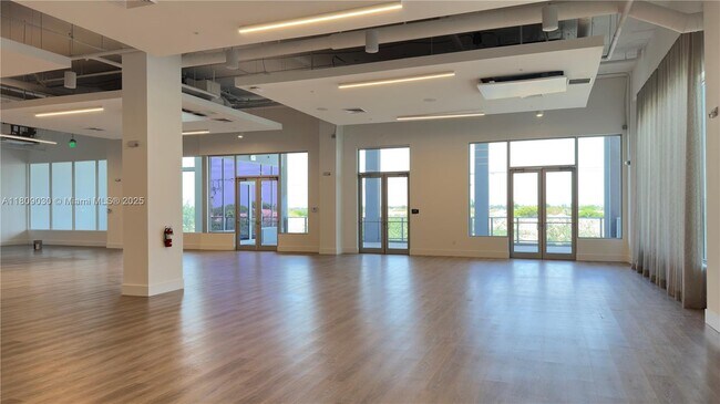 Building Photo - 7825 NW 107th Ave