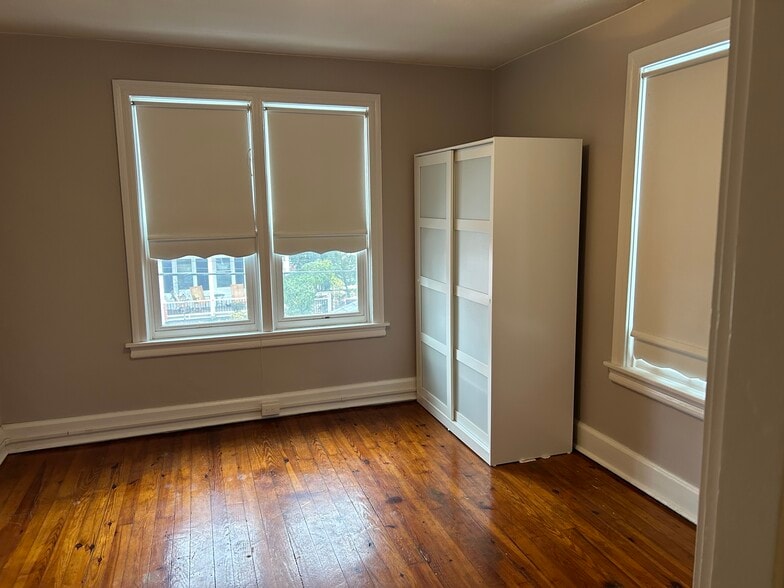 Master Bedroom - 17 S 24th St