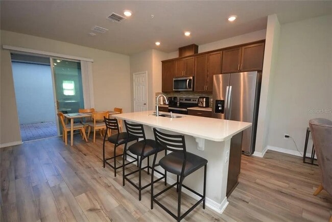 Building Photo - 968 Legacy Winds Way