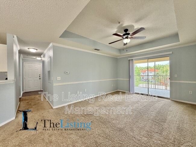 Building Photo - 18001 Richmond Pl Dr
