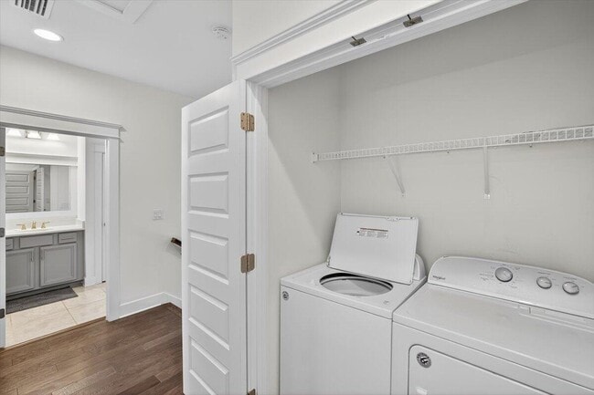 Building Photo - 28 Emerald Beach Cir