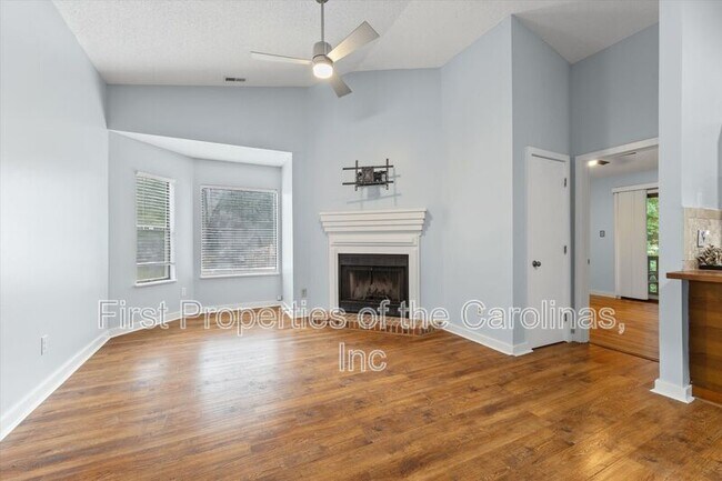 Building Photo - 4130 Charlotte Hwy