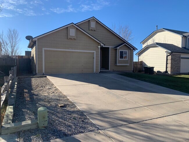 Front - 5615 Marabou Way