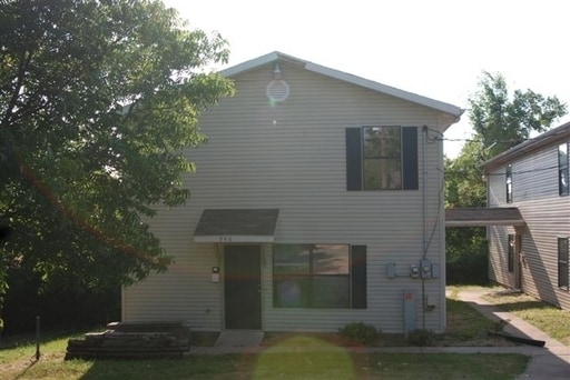 Building Photo - 930-932 Berry Street