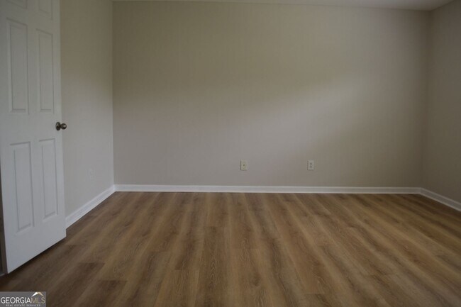 Building Photo - 556 Windstone Trail