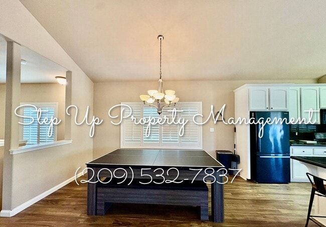 Building Photo - Spacious 3BD/3BA – Lake Access Living in Gated Copperopolis Community