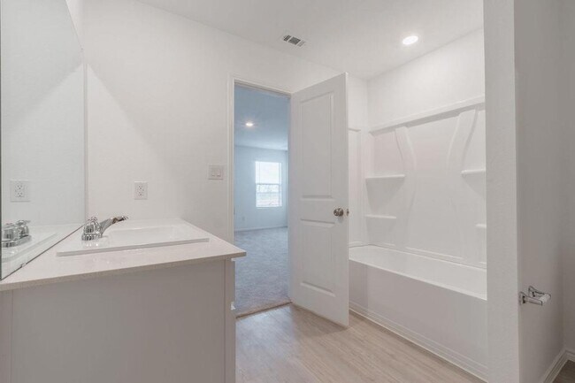 Building Photo - 216 Little Sparklers Lp