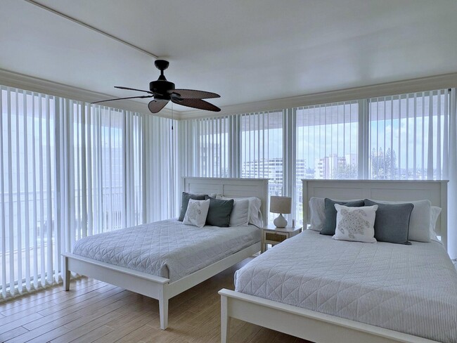 Building Photo - 3546 S Ocean Blvd