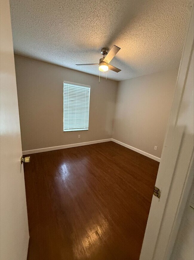 Building Photo - Single Family Home in Palm Bay