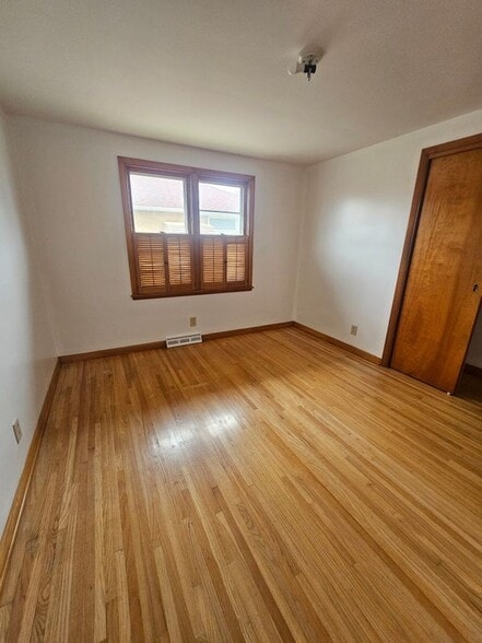 Building Photo - 44 Aurora Dr