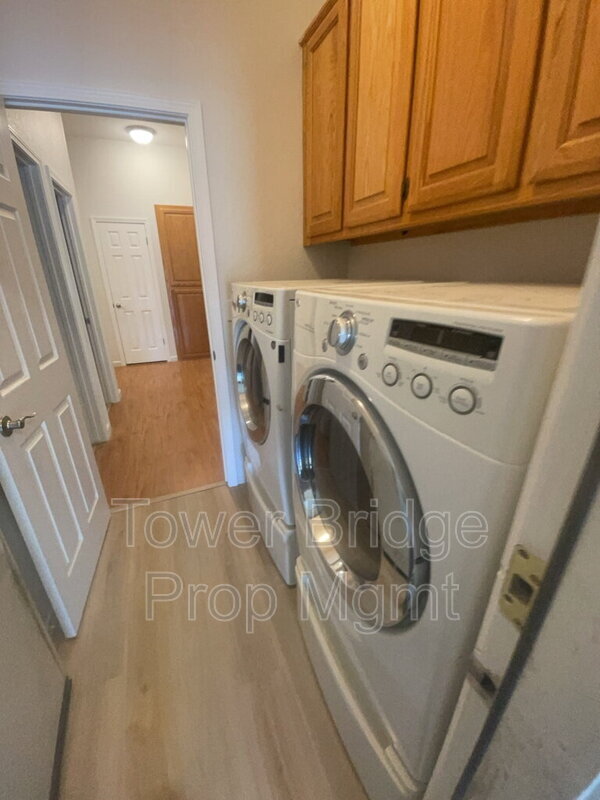 Building Photo - 1515 Knight Ct