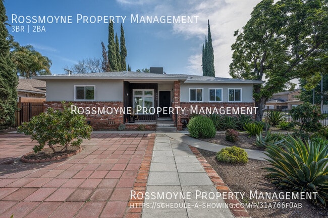 Primary Photo - 7000 Lasaine Ave