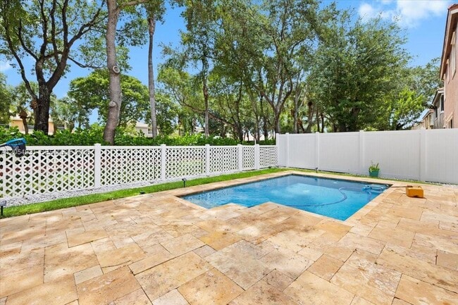 Building Photo - 5014 SW 155th Terrace