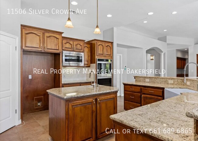 Building Photo - 11506 Silver Crown Ave