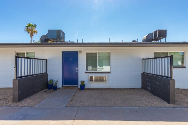 Building Photo - Villas on 4th Tempe