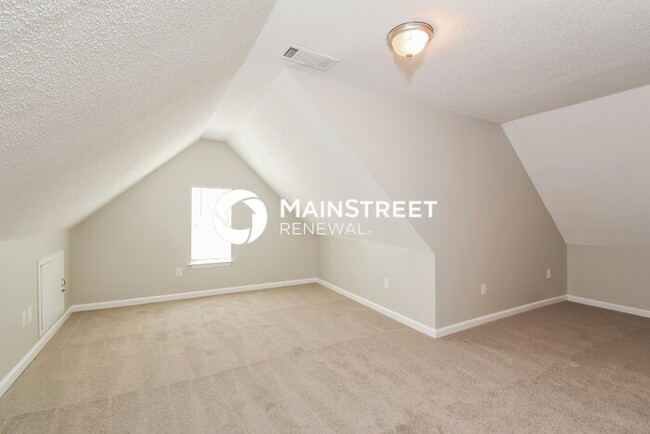 Building Photo - 412 Windstream Dr SW