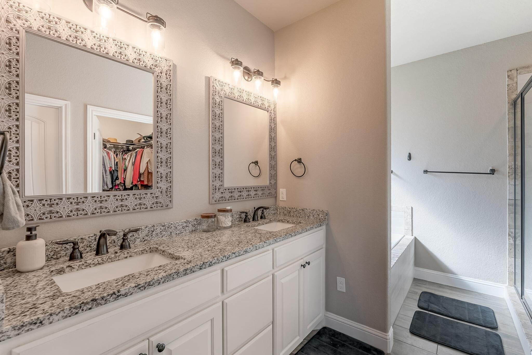 Building Photo - 7531 Salerno Ct