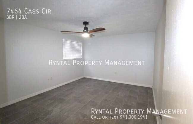 Building Photo - 7464 Cass Cir