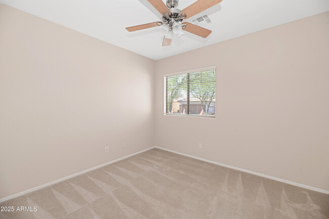 Building Photo - 1760 W Morse Dr