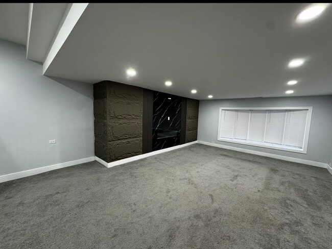 Building Photo - 14621 S Bell Rd