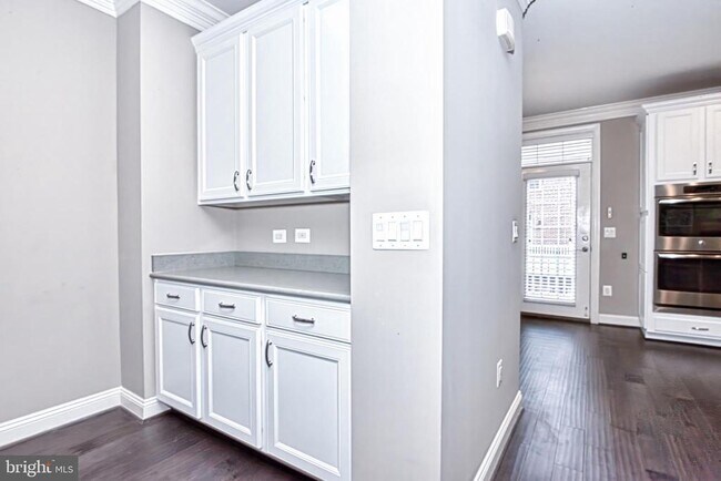 Building Photo - 4302 Edosomwan Ln