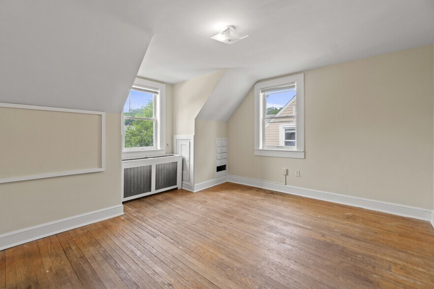 Building Photo - 4613 Knox Rd