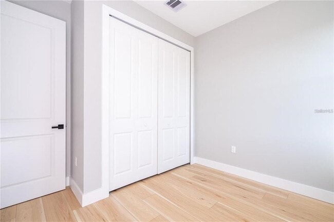 Building Photo - 49 Santa Fe St