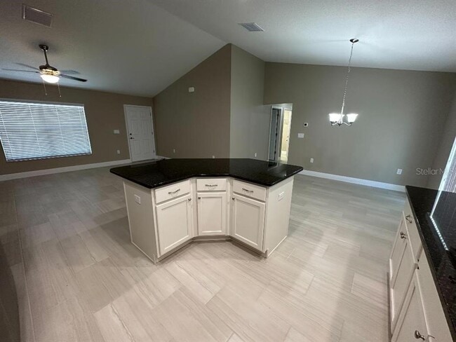 Building Photo - 14851 SW 48th Ave