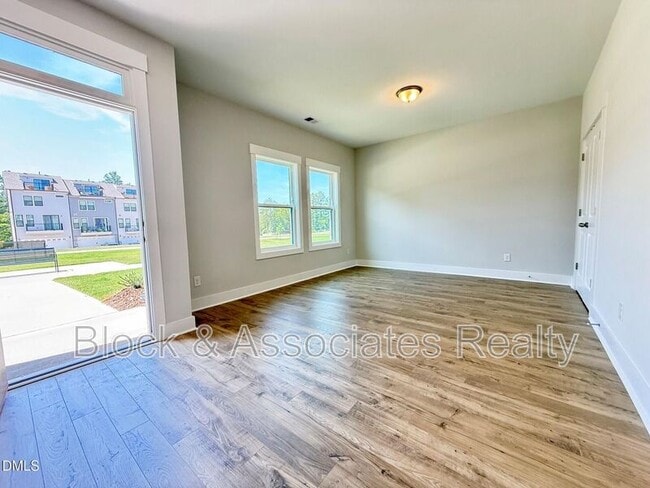 Building Photo - 776 Ballyneal Aly