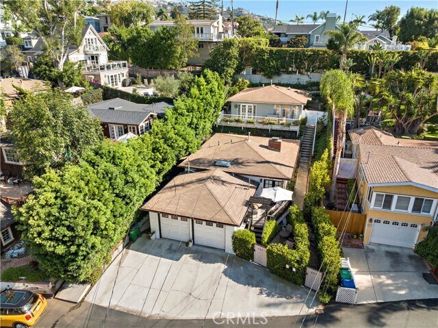 Building Photo - 637 St Ann's Dr